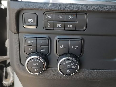 Used 2025 Chevrolet Tahoe RST w/ RST Capability Package AWD/4WD image 23