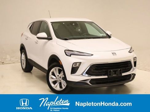 Used 2025 Buick Encore GX Preferred image 1