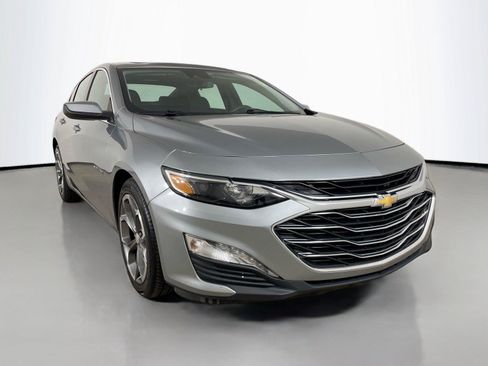 Used 2024 Chevrolet Malibu LT FWD image 1