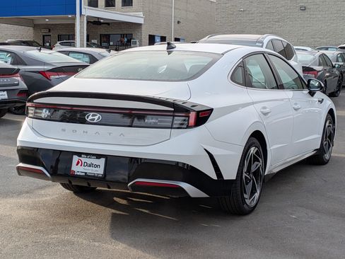 New 2026 Hyundai Sonata SEL FWD image 4