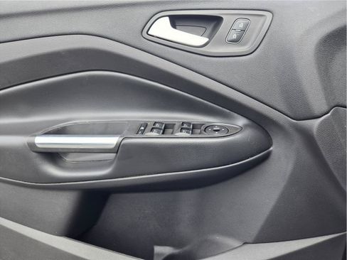Used 2019 Ford Escape SEL FWD image 22