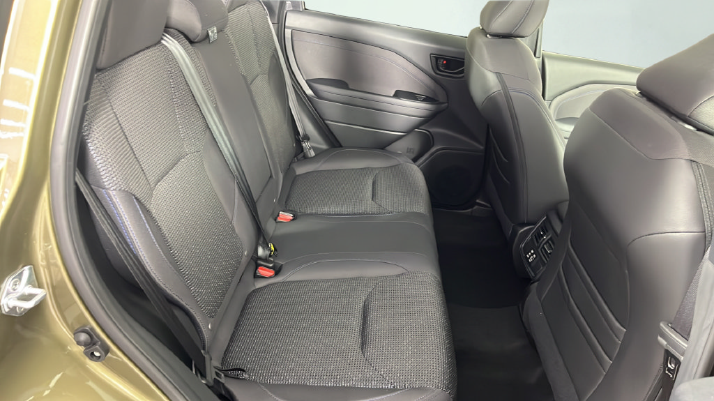 Used 2025 Subaru Forester Premium AWD/4WD image 18