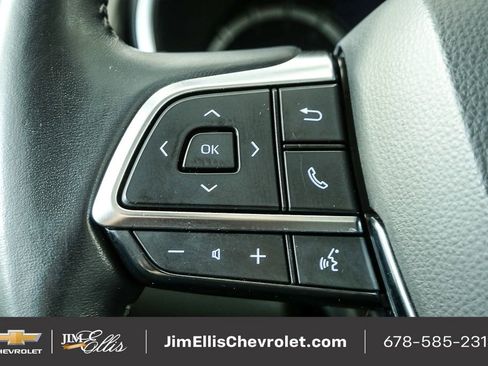 Used 2020 Toyota Highlander XLE image 10