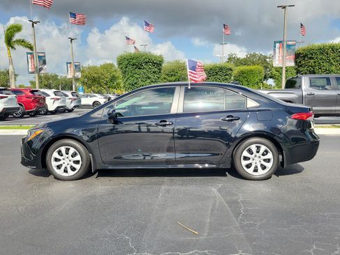 Used 2025 Toyota Corolla LE FWD image 7