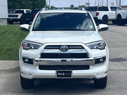 Used 2022 Toyota 4Runner Limited AWD/4WD image 8