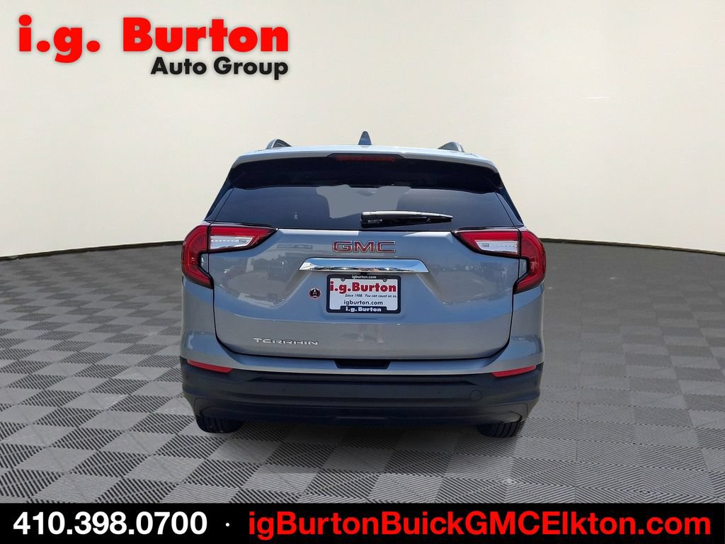 Certified 2023 GMC Terrain SLE w/ Driver Convenience Package FWD image 5