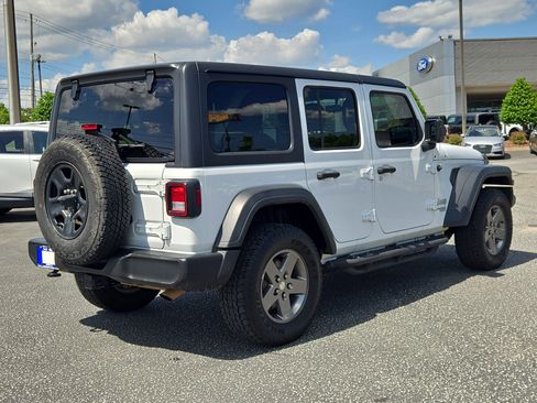 Used 2018 Jeep Wrangler Unlimited Sport AWD/4WD image 7