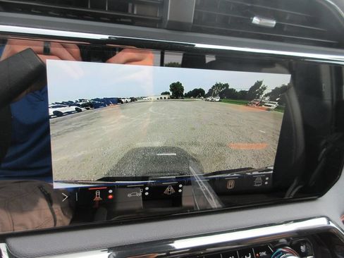 New 2026 GMC Sierra 2500 AT4 w/ AT4 Premium Plus Package AWD/4WD image 19