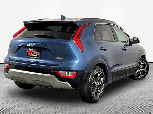 Used 2023 Kia Niro EX Touring FWD image 6