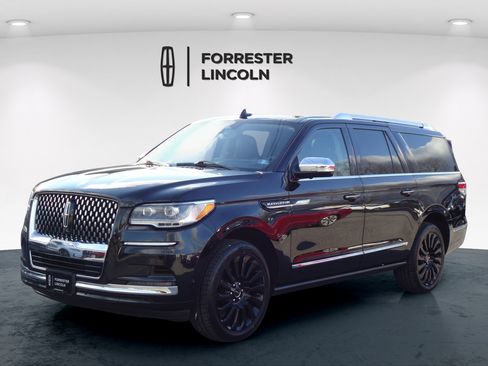 Used 2022 Lincoln Navigator L Black Label AWD/4WD image 7