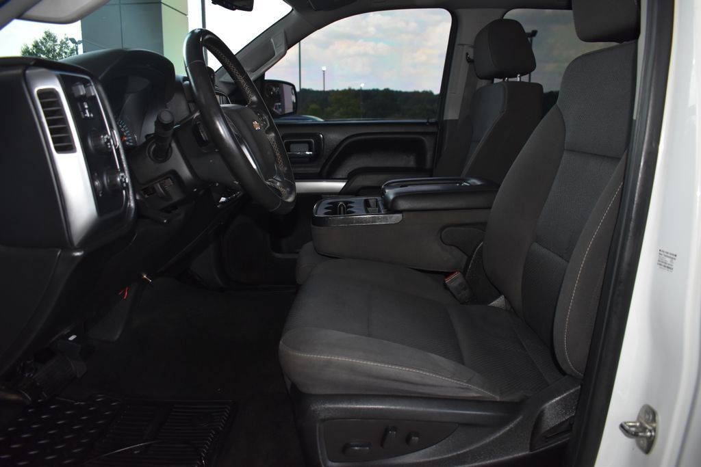 Used 2018 Chevrolet Silverado 1500 LT w/ Texas Edition AWD/4WD image 3