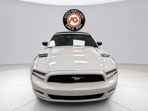 Used 2014 Ford Mustang Premium RWD image 9