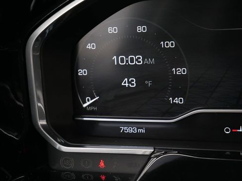 Used 2024 GMC Sierra 1500 Elevation image 27