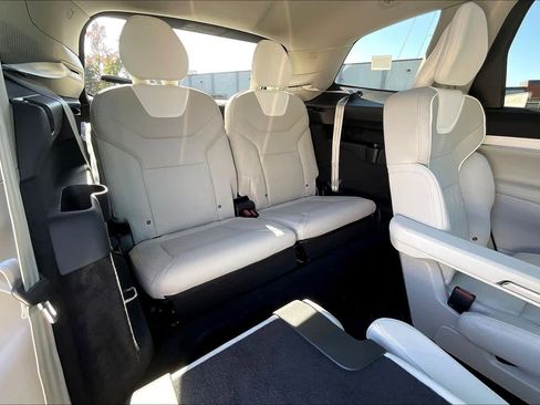 New 2025 Volvo EX90 Plus w/ Protection Package Premier image 28
