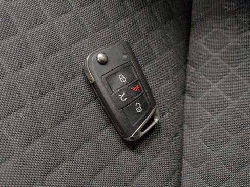 Used 2021 Volkswagen Tiguan S FWD image 32