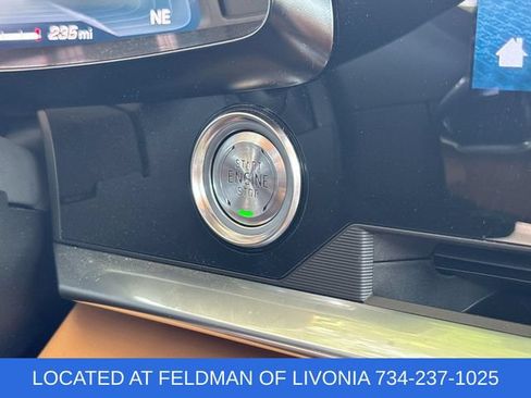 Used 2024 Chevrolet Corvette Stingray Premium Conv w/ Z51 Performance Package RWD image 16