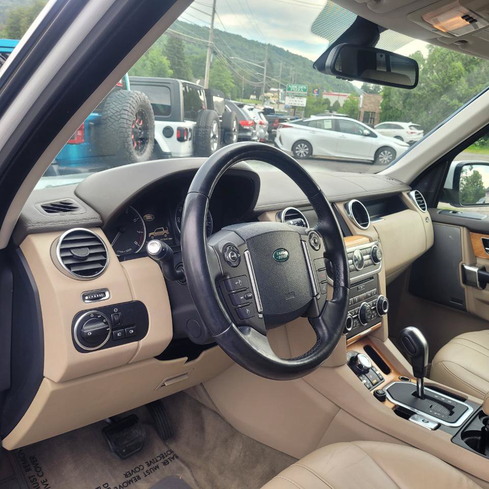 Used 2013 Land Rover LR4 HSE w/ HSE Pkg AWD/4WD image 13