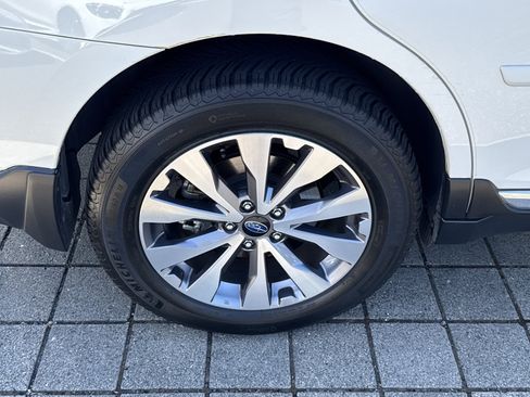 Used 2017 Subaru Outback 3.6R Touring w/ Popular Package #5A AWD/4WD image 13