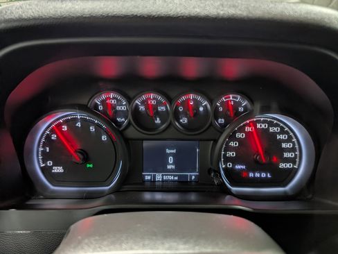 Used 2021 Chevrolet Silverado 2500 Custom w/ Custom Value Package image 22