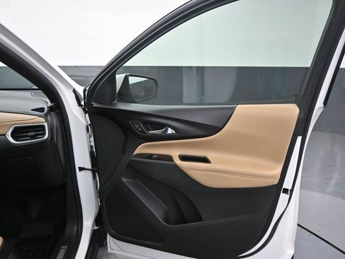 Used 2022 Chevrolet Equinox Premier FWD image 38