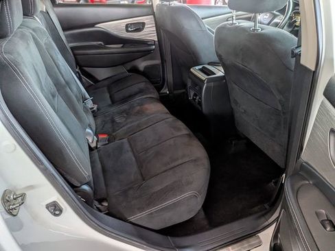 Used 2015 Nissan Murano SV w/ Premium Package FWD image 33
