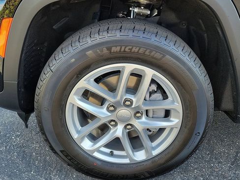 New 2025 Jeep Grand Cherokee Laredo X image 21