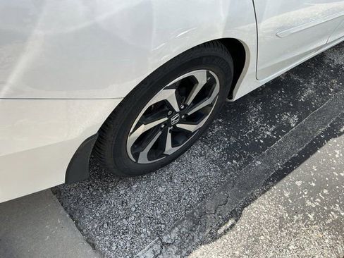 Used 2016 Honda Accord EX-L image 14