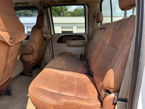 Used 2005 Ford F250 XL AWD/4WD image 21