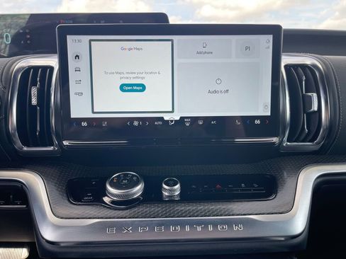 Certified 2025 Ford Expedition Max Platinum w/ Stealth Performance Package image 10