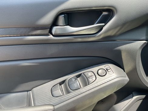 New 2026 Nissan Altima 2.5 SV FWD image 19