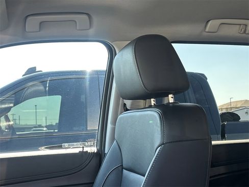 Used 2019 Chevrolet Tahoe LT w/ Luxury Package image 11