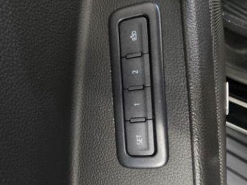 Used 2019 Chevrolet Suburban Premier AWD/4WD image 40