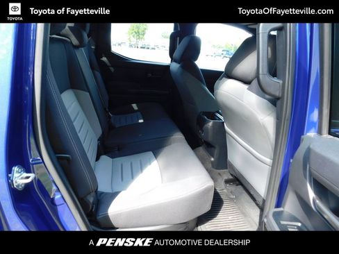 Used 2025 Toyota Tacoma TRD Off-Road w/ TRD Off Road Upgrade Package AWD/4WD image 5
