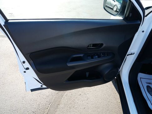 Used 2023 Nissan Kicks S FWD image 16