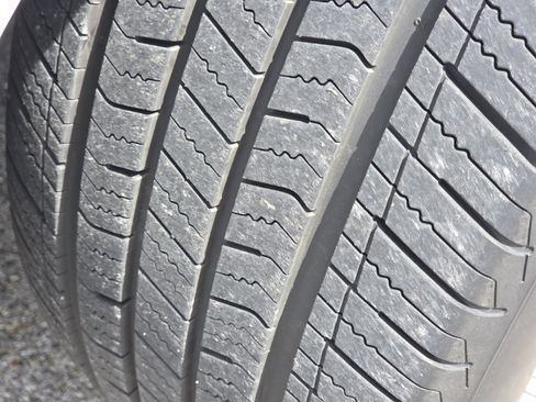 Used 2019 Volkswagen Beetle 2.0T SE FWD image 9