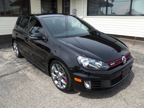 Used 2013 Volkswagen Golf 4-Door FWD image 1