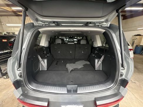 Used 2025 Hyundai Santa Fe Limited FWD image 24