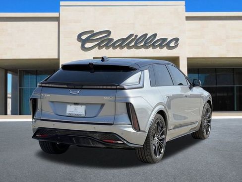 New 2026 Cadillac Lyriq V image 3
