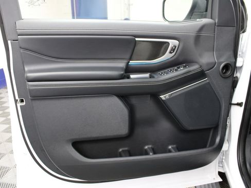 Used 2025 Ford Expedition Max Platinum w/ Stealth Appearance Package AWD/4WD image 72