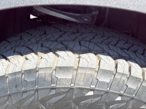 Used 2023 Ford Bronco Badlands w/ Sasquatch Package AWD/4WD image 11