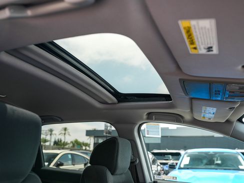 Used 2019 Honda CR-V EX image 19