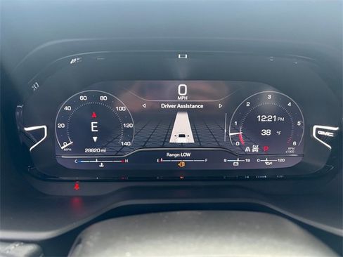 Used 2023 GMC Yukon Denali image 16