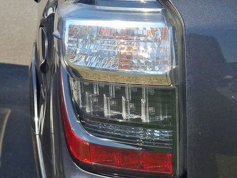 Used 2016 Toyota 4Runner SR5 image 8