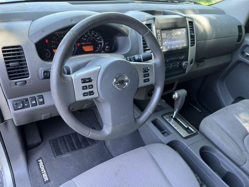 Used 2019 Nissan Frontier SV AWD/4WD image 15