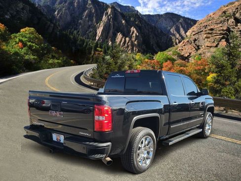 Used 2015 GMC Sierra 1500 Denali w/ Driver Alert Package AWD/4WD image 3
