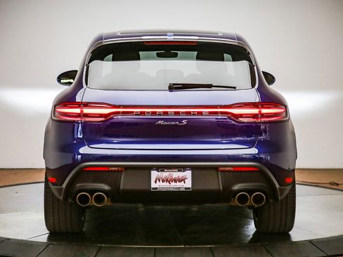 Certified 2023 Porsche Macan S AWD/4WD image 6