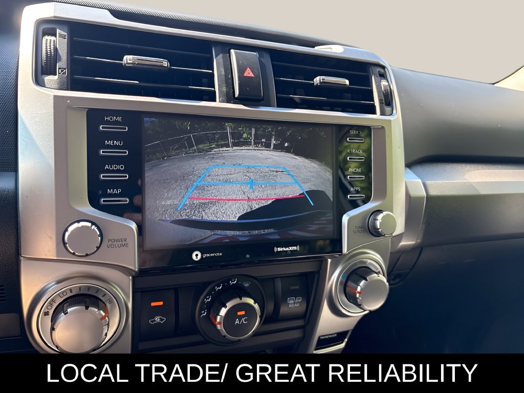 Used 2020 Toyota 4Runner SR5 AWD/4WD image 33