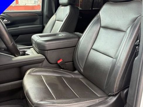 Used 2022 Chevrolet Tahoe High Country AWD/4WD image 32