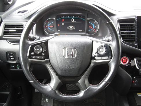 Used 2020 Honda Pilot Black Edition image 26