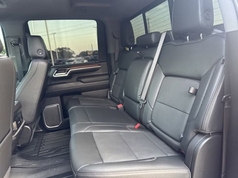 Used 2024 GMC Sierra 2500 Denali w/ Denali Reserve Package AWD/4WD image 9